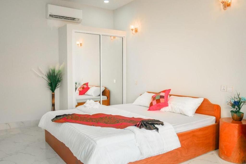 Boutique Kampot Hotel Exterior photo